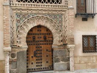 Toledo, la ciudad medieval., Anticuable.com Anticuable.com Eclectic style houses Bricks