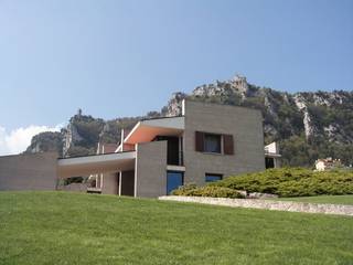 Abitazione a Borgo Maggiore (RSM), STUDIO GRASSI STUDIO GRASSI Modern houses