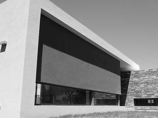 Casa L A, Los Algarrobos, Córdoba, Invernon Arquitectos Invernon Arquitectos 모던스타일 주택