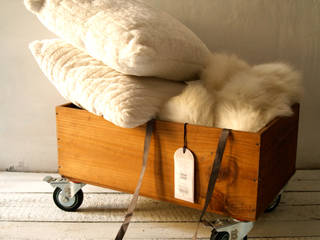 Toy Box, Treefabric Treefabric Camera da letto in stile scandinavo Legno Effetto legno