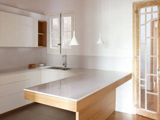 REFORMA DE VIVIENDA EN EL EIXAMPLE DE BARCELONA, AR47 SCP AR47 SCP Modern kitchen