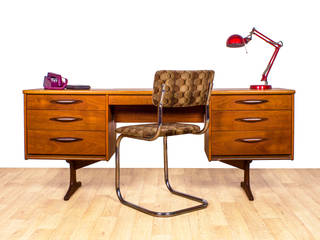 Desks & Office, RetroLicious Ltd RetroLicious Ltd مكتب عمل أو دراسة