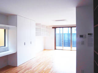 デッキテラスの家2, ユミラ建築設計室 ユミラ建築設計室 Moderne Wohnzimmer
