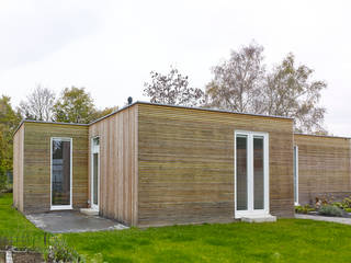 DreiRaumHaus, +studio moeve architekten bda +studio moeve architekten bda Minimalistische Häuser
