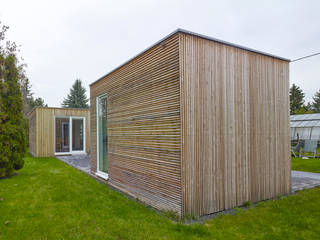DreiRaumHaus, +studio moeve architekten bda +studio moeve architekten bda Minimalistische Häuser