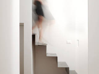 LOFT C, 02arch 02arch Minimalistischer Flur, Diele & Treppenhaus