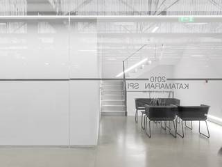 REFURBISHMENT OF OFFICE BUILDING, Moura Martins Arquitectos Moura Martins Arquitectos Commercial spaces