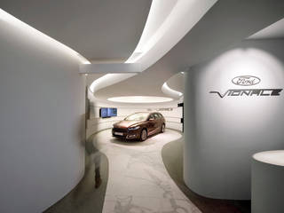 FORD VIGNALE LOUNGE, Ruiz Velázquez Ruiz Velázquez غرفة الميديا