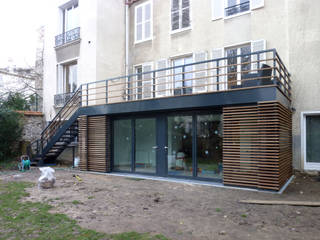 Extension et Réhabilitation à Meudon, Olivier Stadler Architecte Olivier Stadler Architecte モダンデザインの テラス アルミニウム/亜鉛