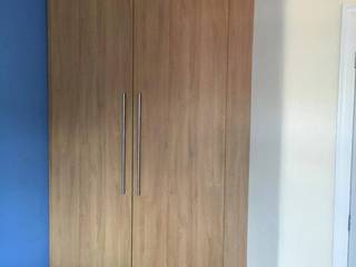 Wardrobes and Closets, Piwko-Bespoke Fitted Furniture Piwko-Bespoke Fitted Furniture Modern style bedroom Chipboard