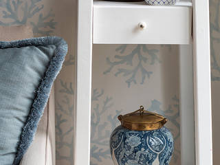Mediterranean style , Ekaterina Kozlova Ekaterina Kozlova Living room Porcelain