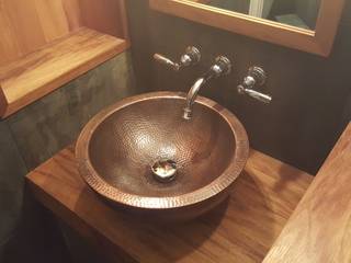 Charcoal & Copper bath and steam room, Design Republic Limited Design Republic Limited Industrial style bathroom