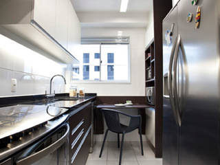 Apartamento Butantã, Samy & Ricky Arquitetura Samy & Ricky Arquitetura Кухня