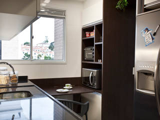 Apartamento Butantã, Samy & Ricky Arquitetura Samy & Ricky Arquitetura Кухня