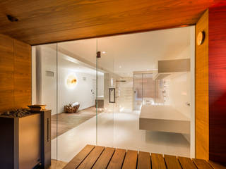 Stilvollendet und reizvoll: Private Design-Sauna, corso sauna manufaktur gmbh corso sauna manufaktur gmbh Sauna Wood Red