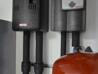 Heat pump + solar, Dynamic444 Dynamic444 Baños modernos