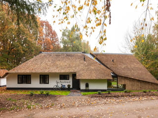 WOONHUIS HOLTEN, Maas Architecten Maas Architecten モダンな 家