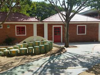 Construccion Prescolar / British International School, Gedco SAS Gedco SAS Classic style houses Bricks