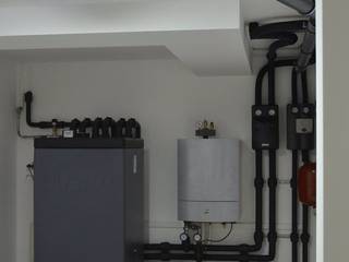 Heat pump + solar, Dynamic444 Dynamic444 Casas de banho modernas