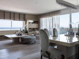 Piso con magníficas vistas en Poblenou, Bacelona., INEDIT INTERIORISTAS INEDIT INTERIORISTAS Ausgefallene Wohnzimmer