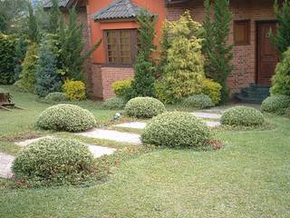 Jardim europeu em Ibiúna , REJANE HEIDEN PAISAGISMO REJANE HEIDEN PAISAGISMO Klasyczny ogród