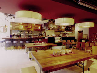 Restaurant01, SMART413／末永寛人 SMART413／末永寛人 Commercial spaces