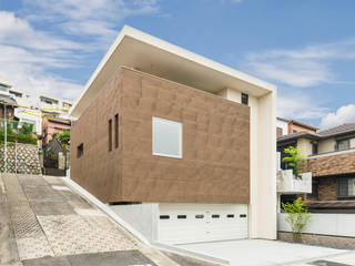 傾斜地に建つ家, Egawa Architectural Studio Egawa Architectural Studio Eclectische huizen