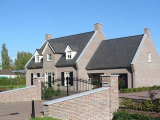 Landhuis in stijl van een Kempische Hoeve., Villa Delphia Villa Delphia Casas de estilo rural