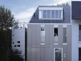 Atelierhaus ‚D‘ | Düsseldorf, naos baukultur gmbh naos baukultur gmbh Casas modernas