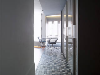 Apartamento exclusivo para dos, Sanchez y Delgado Sanchez y Delgado Modern corridor, hallway & stairs