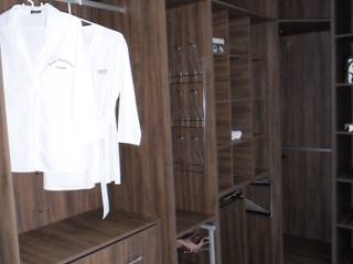 Closet, Total Planejados Total Planejados Commercial spaces MDF