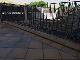 Patio con Gres Extrusionado natural, Revestimientos Jaen S.L. Revestimientos Jaen S.L. Rustic style walls & floors