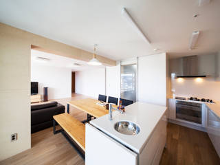 자작나무 ㄱ집 / Birch House, 수상건축 수상건축 Minimalist kitchen