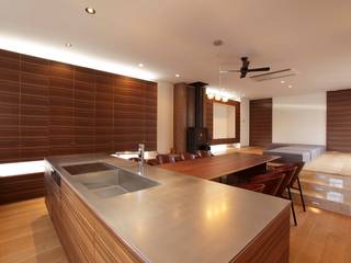 Villa Y, 株式会社山崎屋木工製作所 株式会社山崎屋木工製作所 Eclectic style kitchen Wood Wood effect