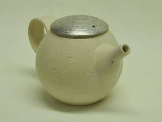 注器, claytudio tenohira claytudio tenohira Cocinas eclécticas