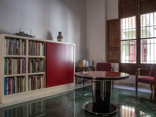 Casa Jaume I, R22 ARQUITECTES. Pere Joan Pons R22 ARQUITECTES. Pere Joan Pons غرفة المعيشة