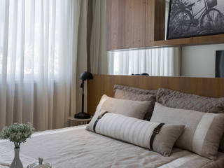 RIO DE JANEIRO | DECORADOS, SESSO & DALANEZI SESSO & DALANEZI Modern style bedroom Wood Wood effect