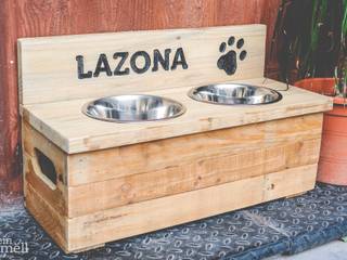 Una Doggie Bar en madera de palets que cuida la salud de tu mascota, Ein Mamëll Ein Mamëll Weitere Zimmer Holz