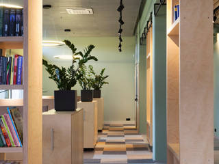 M.K. INTERNATIONAL OFFICE , Heut Architects Heut Architects Ruang Komersial