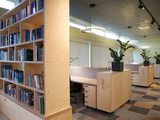 M.K. INTERNATIONAL OFFICE , Heut Architects Heut Architects Commercial spaces