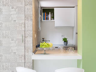Casa di Silvana: ELEGANZA EN PLEIN AIR, Maurizio Giovannoni Studio Maurizio Giovannoni Studio Minimalistische Küchen Grün