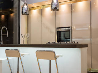 COCINA COMBINADA BRILLO Y MATE, Cocinas arTnova Cocinas arTnova Commercial spaces