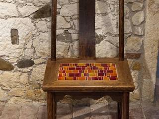 Coppia sedie con mosaico di vetro, ZÀEL Di Elisabetta Zanin ZÀEL Di Elisabetta Zanin Asiatische Wohnzimmer Holz Holznachbildung