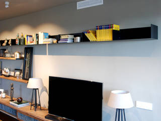 Proyecto iluminación interior: un piso en Barcelona, OutSide Tech Light OutSide Tech Light Moderne Wohnzimmer