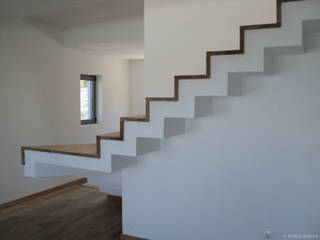 Casa SFA, PeC Arquitectos PeC Arquitectos Modern Corridor, Hallway and Staircase