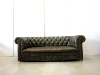 Vintage Handmade Chesterfield´s, Interior Aksel Interior Aksel غرفة المعيشة جلد Grey