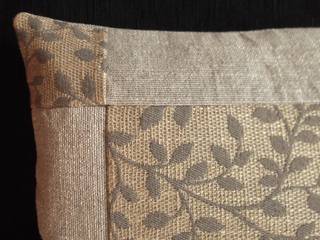 CUSCINO PATCHWORK, RITALY style RITALY style Maisons modernes Textile Ambre/Or