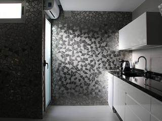 Lui & Mar ´s Kitchen, Trencadis Innovacion SL Trencadis Innovacion SL Minimalist kitchen Ceramic Black
