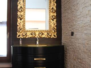 Casa unifamiliare a Roccapalumba PA - 2013, Giuseppe Rappa & Angelo M. Castiglione Giuseppe Rappa & Angelo M. Castiglione Phòng tắm phong cách hiện đại gốm sứ Amber/Gold