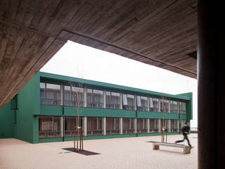 Escola Secundaria Luis de Freitas Branco, Eduardo Irago Fotografia Eduardo Irago Fotografia مساحات تجارية